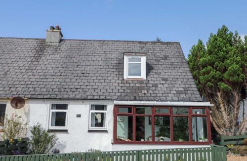 Dornie House | The Highlander