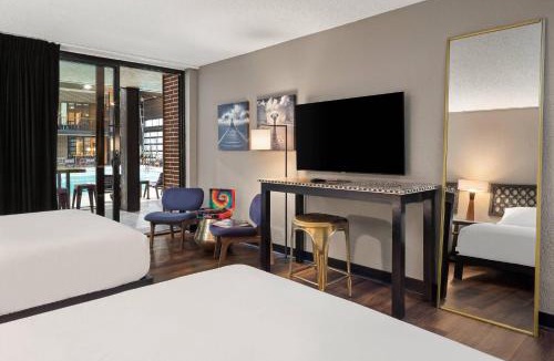 Iowa City Hotel | The Highlander Hotel, Ascend Hotel Collection