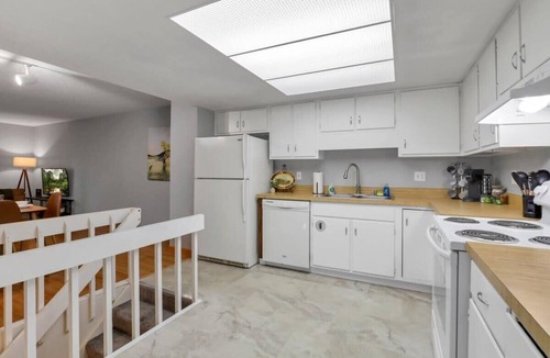 Gahanna Condo | The Highmeadow Retreat