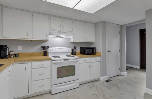 Gahanna Condo | The Highmeadow Retreat
