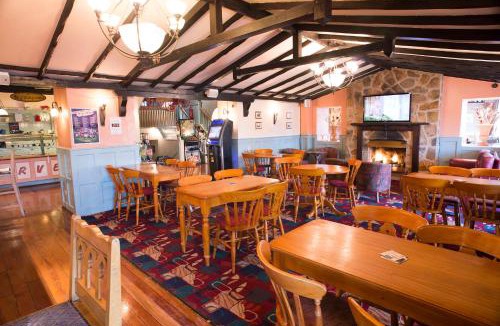 Cannards Grave Hotel | The Highwayman Inn