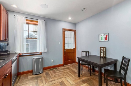 The Hill House | The Hill | 4 Bed 2 Bath | Beautiful Private Home