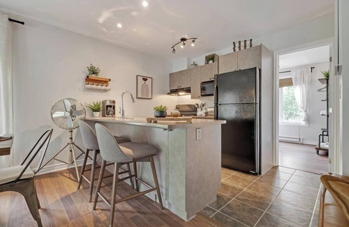 Mont Ste. Marie Condo | The Hill Suite | Ski-In/Out + Balcony Fire Ambiance & Mountain Views