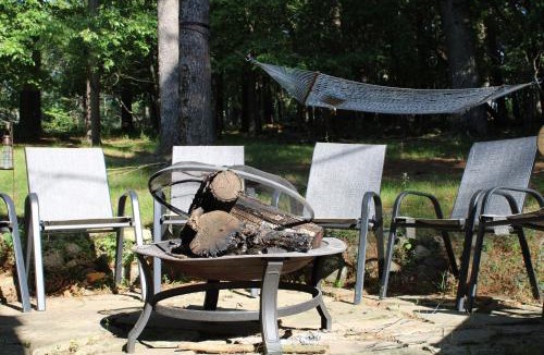 Lake Delton House | The Hillside B&B. Home w/Breakfast Service!