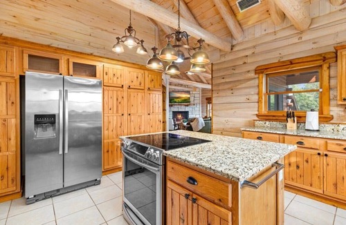 Lakehills Cabin | The Hillside Haven. Charming hill country cabin with panoramic views