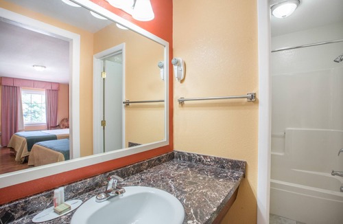 Knoxville Hotel | The Hillside Hotel