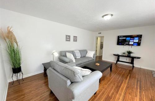 Center Point House | The Hilltop