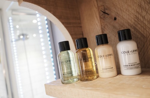 Aldermaston Hotel | The Hind's Head