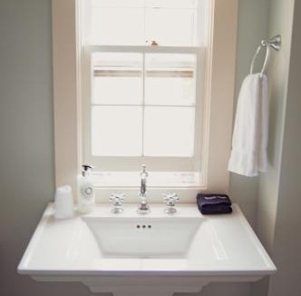 Charlestown Hotel | The Historic General Stanton Inn