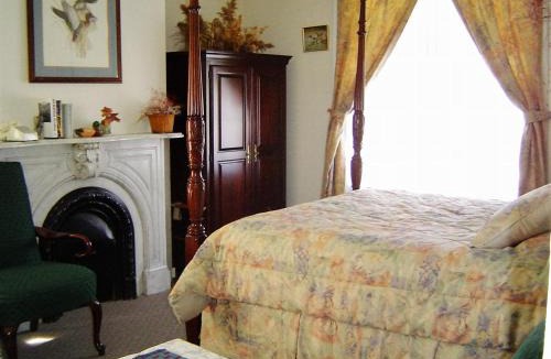 Mill River House | The Historic Mansion