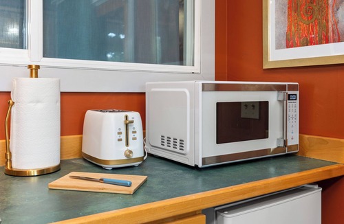 West Central Apartment | The Historic River Lodge - Your Private Riverfront Suite