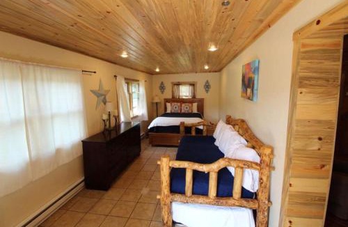 Cody Bed & Breakfast | The Historic Wapiti Lodge