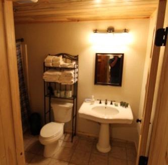 Cody Bed & Breakfast | The Historic Wapiti Lodge