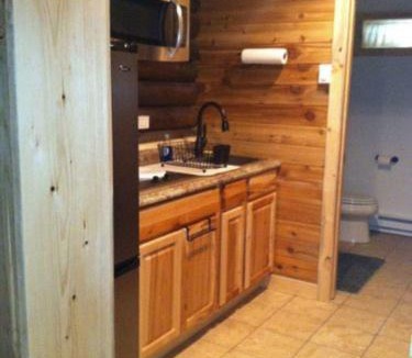 Cody Bed & Breakfast | The Historic Wapiti Lodge