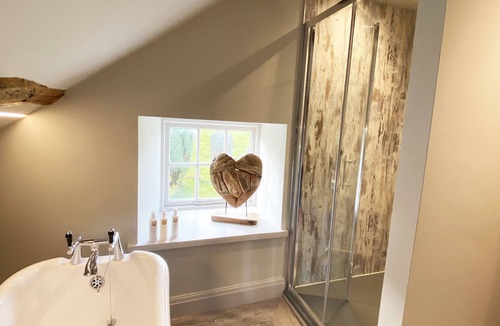 Hawkshead House | The Hive at Poppi Red