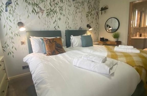 Hawkshead House | The Hive at Poppi Red