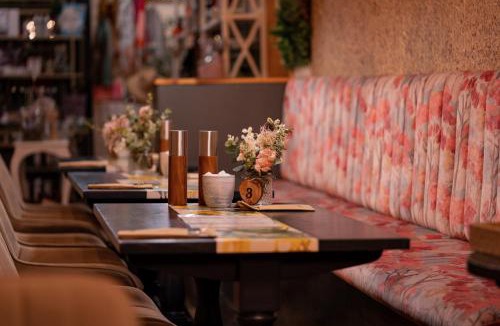 Hawkshead Bed & Breakfast | The Hive at Poppi-Red