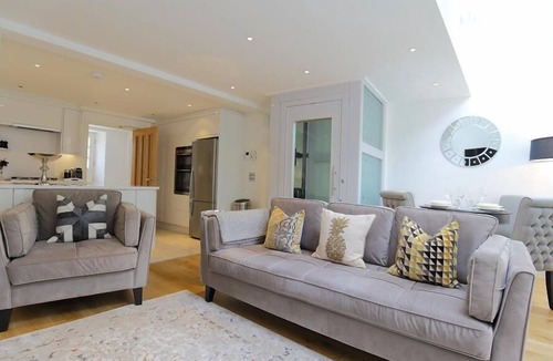 Stow-on-the-Wold Cottage | The Hive