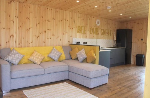 St Mary's Bay House | The Hive with Hot tub