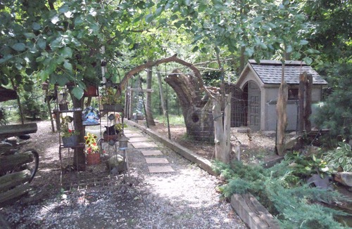 Niagara Falls Cottage | The Hoblet