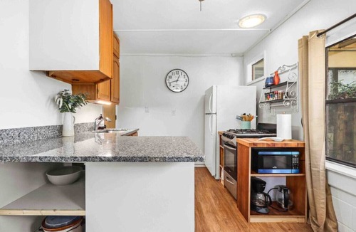 Gainesville Condo | The Hoggtown Hideaway