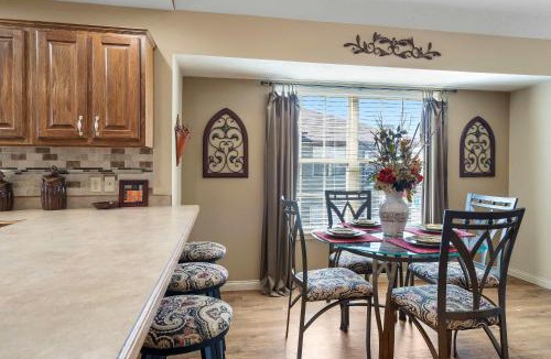 Branson West House | The Hogue Penthouse - Unwind and Relax