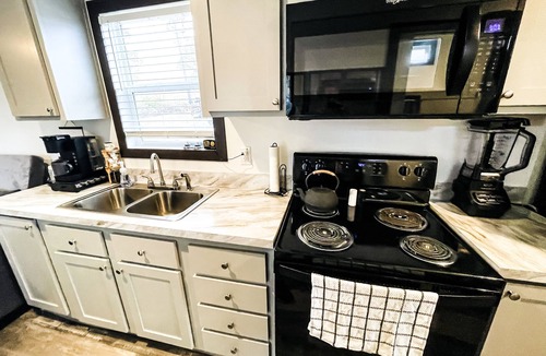 Yellville House | The Holiday Armadillo AR Tiny House