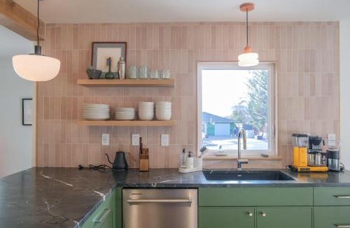 Livingston House | The Holiday Rambler