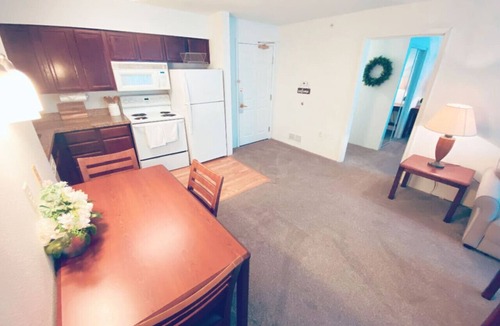 Greater Greenspoint Apartment | The Holistic Escape w/Fast WiFi & Free Parking