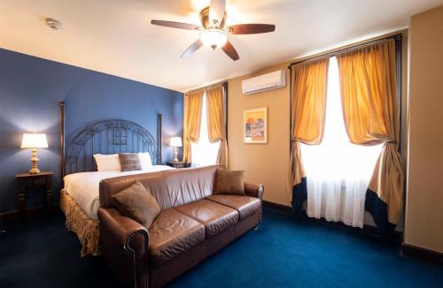 Alpine Hotel | The Holland Hotel