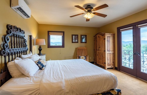 Alpine Hotel | The Holland Hotel