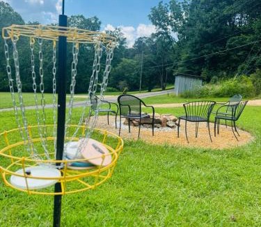 Andrews House | The Holler