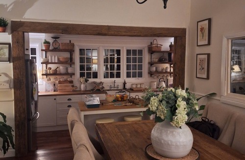 Monbulk Cottage | The Hollies