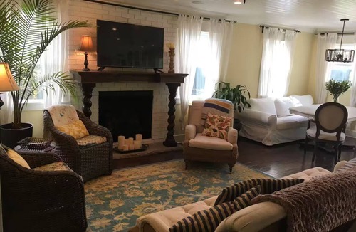 Five Points House | The Holly House