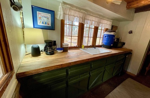 Missoula Cabin | The Holmestead - Dry Cabin