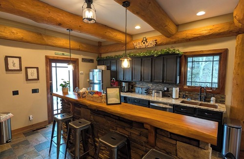 Marion Cabin | The Holston River Lodge: Luxury Riverfront, Hot Tub, Fishing, Views & Wineries