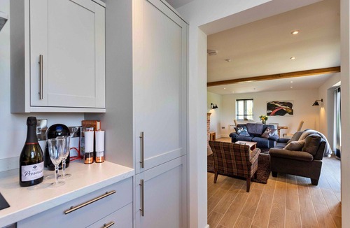 Thurlby Ski Chalet | The Holt