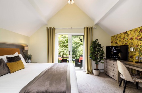 Steeple Aston Hotel | The Holt Hotel