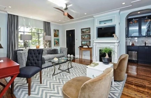 Myers Park Condo | The Home Collection: Boutique Myers Park 2BR Residence · Free Parking · Near Freedom Park