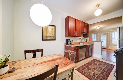 Dilworth Apartment | The Home Collection: King Suite near Atrium CMC & Uptown CLT