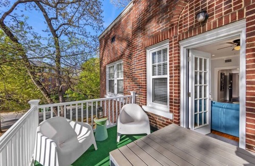 Dilworth Condo | The Home Collection: Pet-Friendly King Suite w/Balcony near South End & Atrium