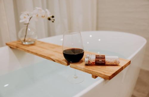 Berry Hotel | The Homestead