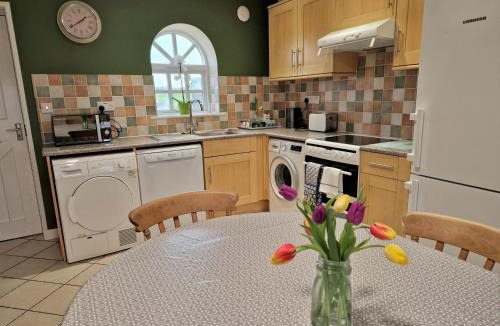 Ivinghoe House | The Homestead