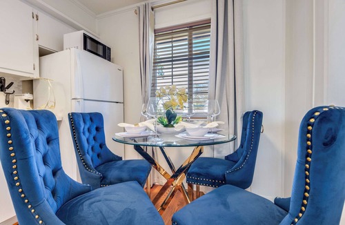 Nacogdoches Apartment | The Homestead Luxury-cozy 2BR Apartments Near SFA