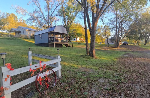 Marshall House | The Honey House, a cozy retreat for one or two