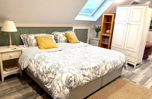 Castle Bytham Apartment | The Honeysuckle Coop