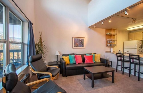 Hood River Condo | The Hood River Condominiums