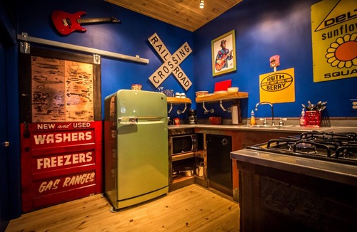 Clarksdale Apartment | The Hooker Hotel - 'Unique, Cool, and Spacious, with a killer location'