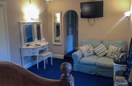 Bideford Hotel | The Hoops Inn