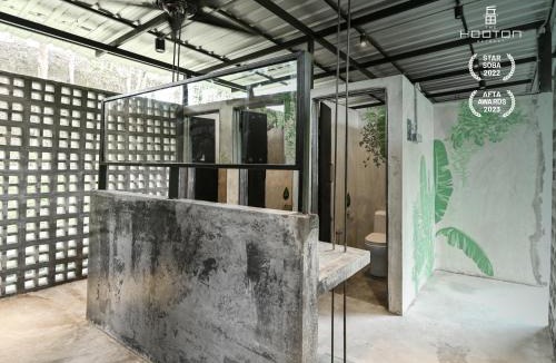 Pertang Other | The Hooton Retreat